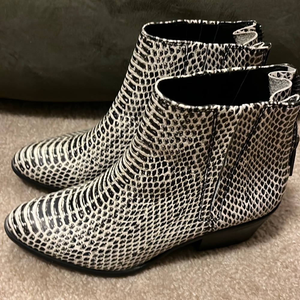 CALVIN KLEIN JEANS PHAEDRA Chelsea  Ankle Leather Boots New